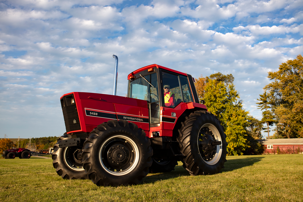 88 Series IH- Farmall Calendar 2027