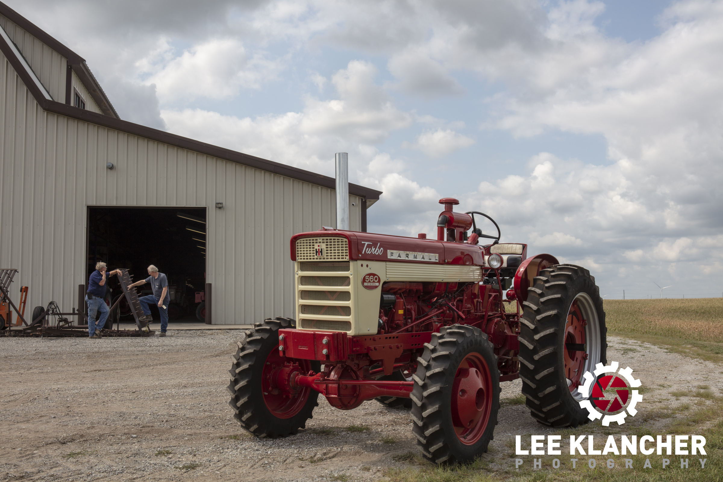 Farmall 560 with Turbo and Factory 4WD Kit