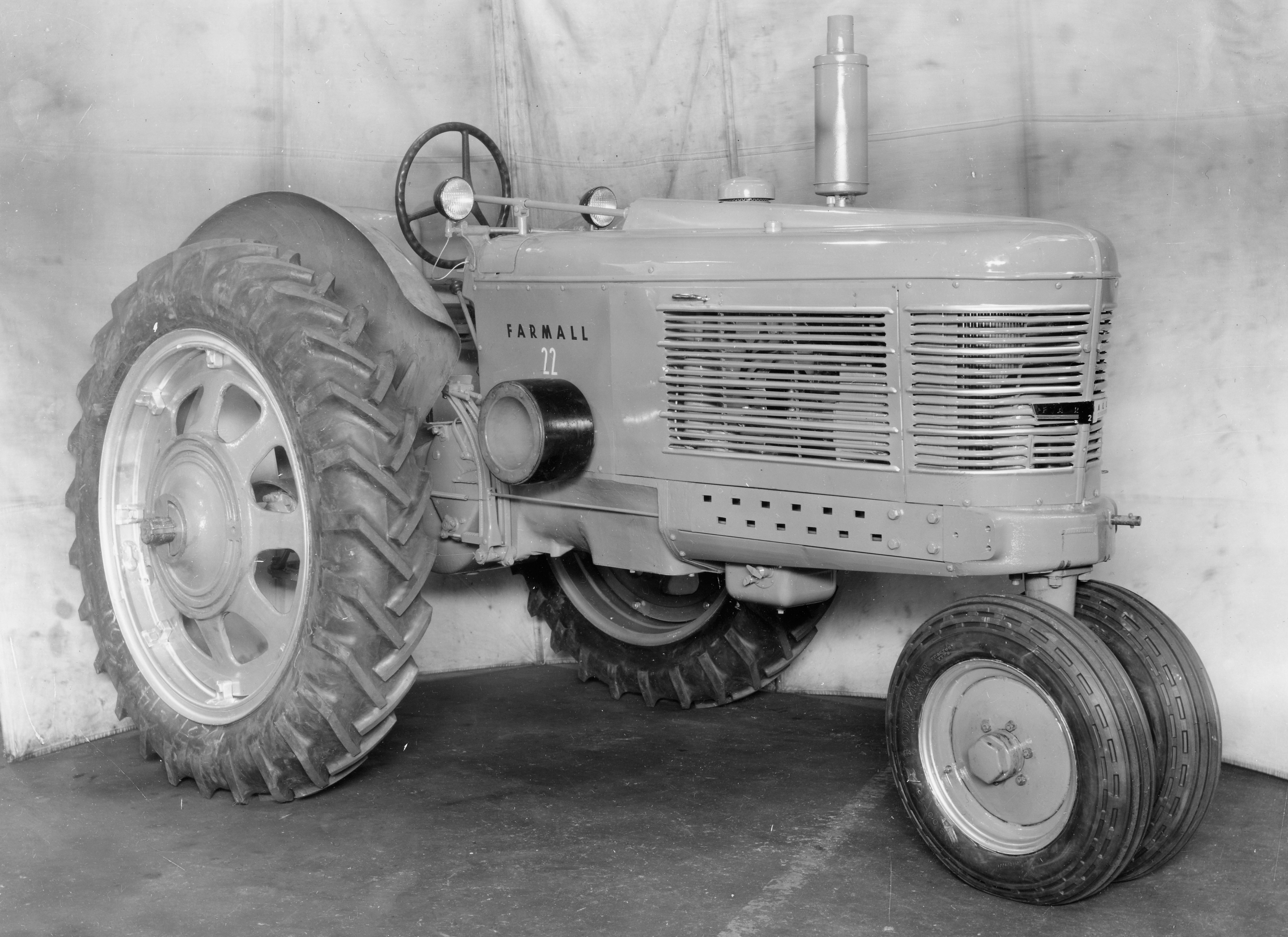 f-22 prototype tractor