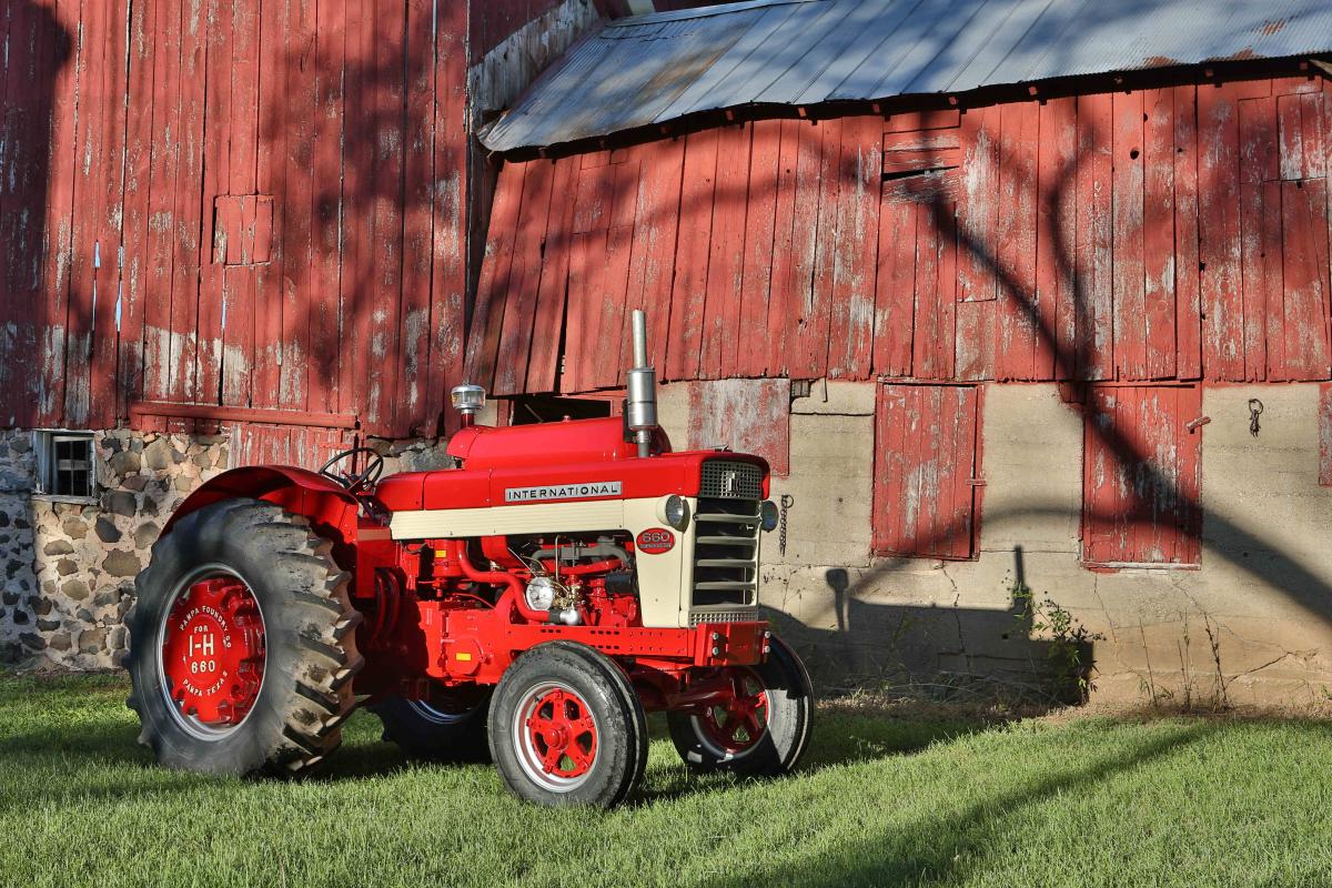 International 660 owned by Huber Brothers in Wisconsin