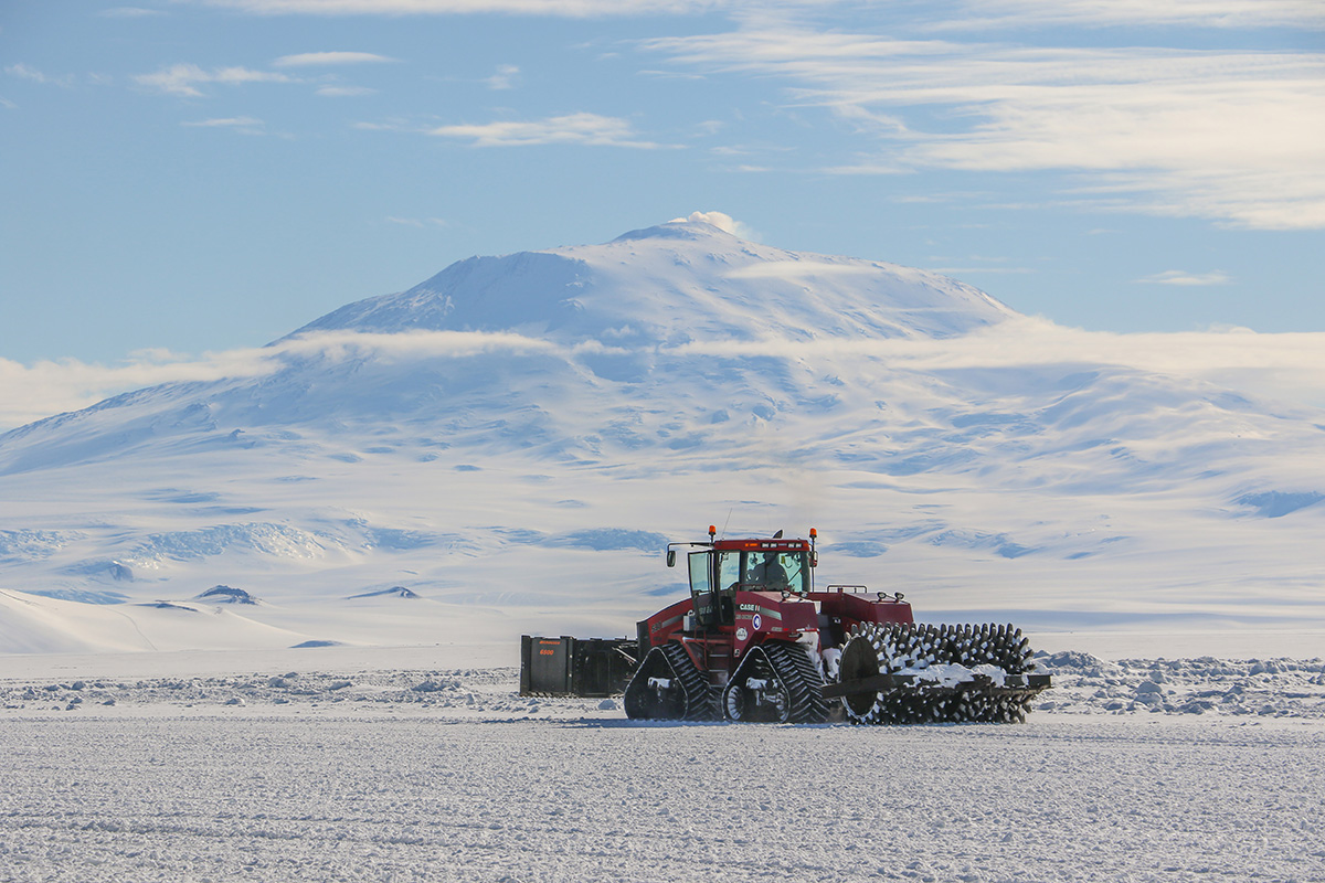 South Pole Traverse of Antarctica. 