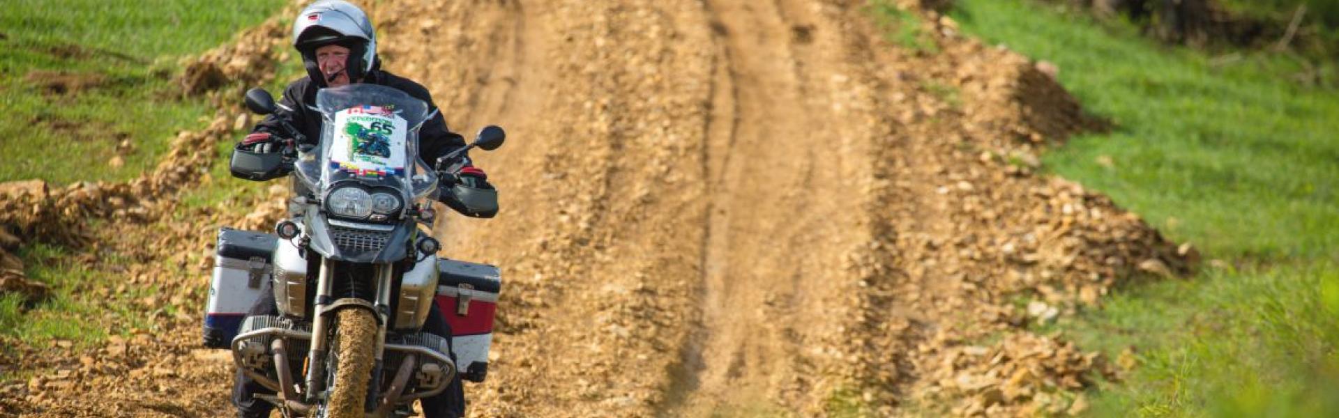 Media Name: muddypath2colombia_banner.jpg